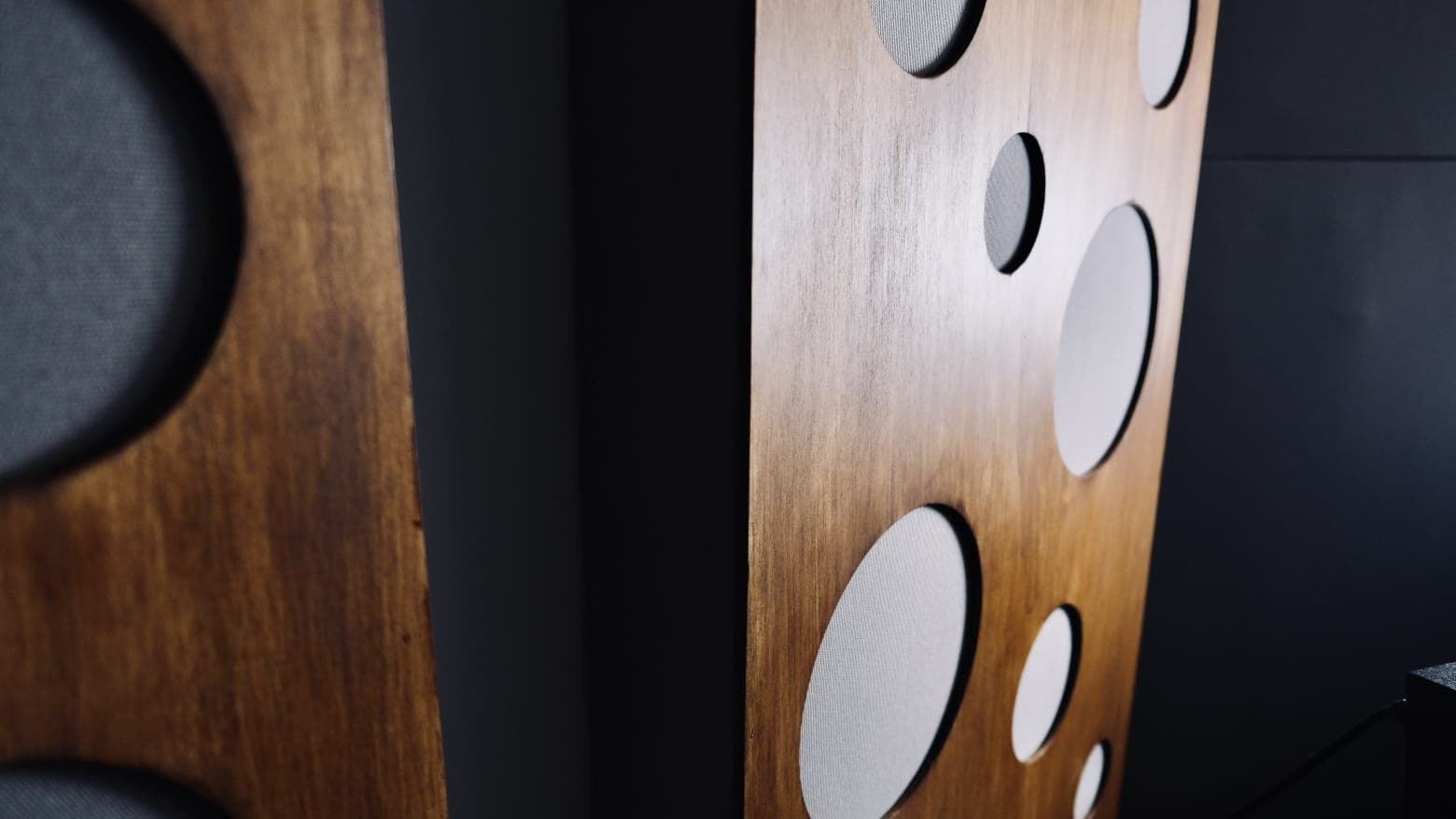 Studio trattato SoundPro con pannelli acustici su misura